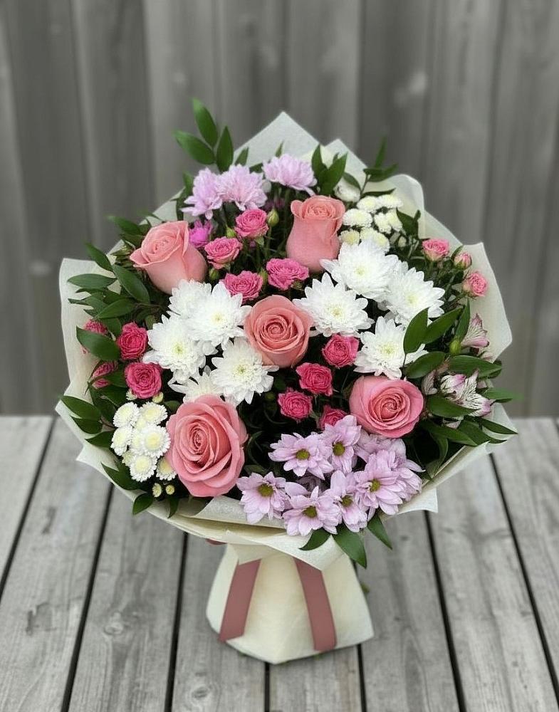 Букет цветов из: Альстромерии, Гвоздики, Розы и Хризантемы в Боковской