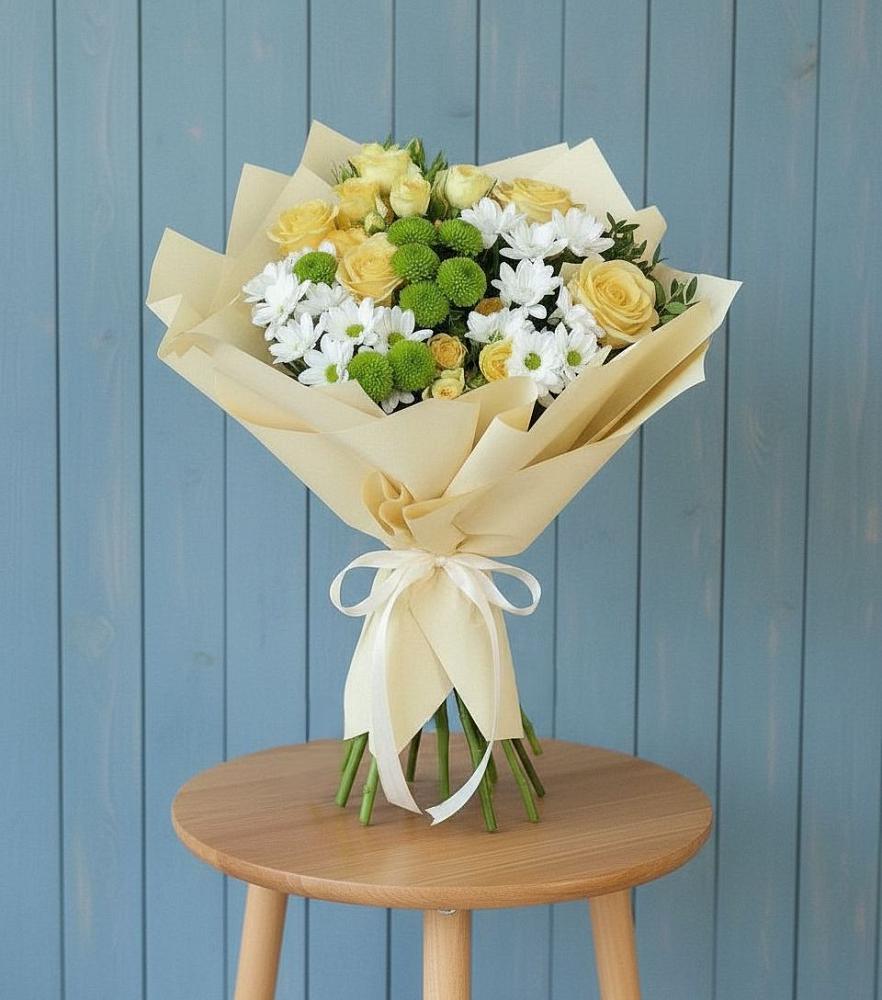 Букет цветов из: Хризантемы и Розы в Боковской