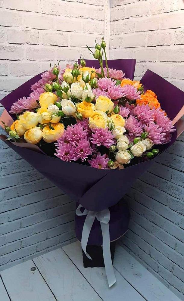 Букет цветов из: Хризантемы и Розы в Боковской