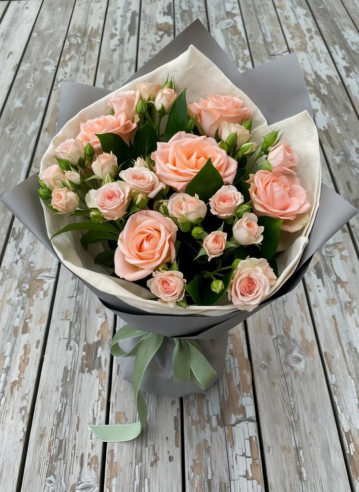 Букет цветов из: Розы в Боковской
