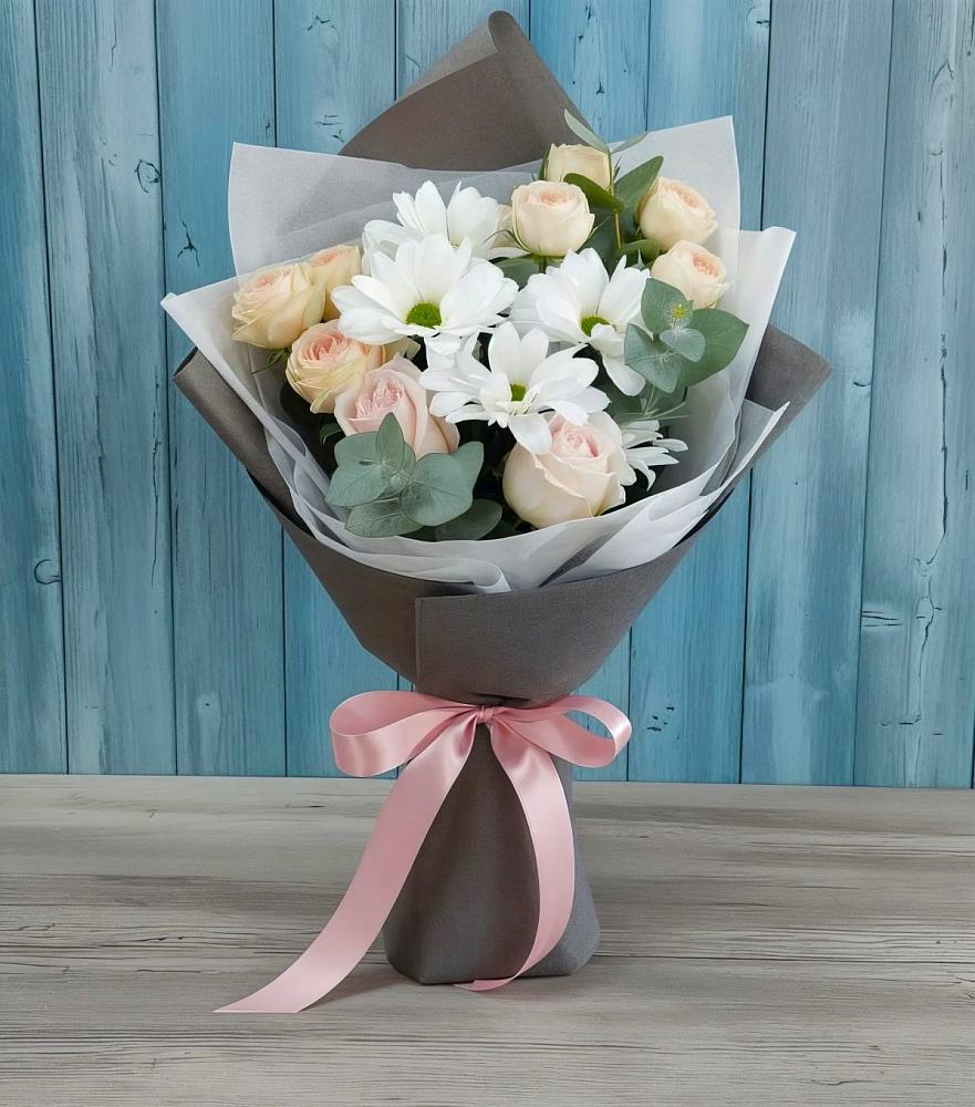 Букет цветов из: Хризантемы и Розы в Боковской
