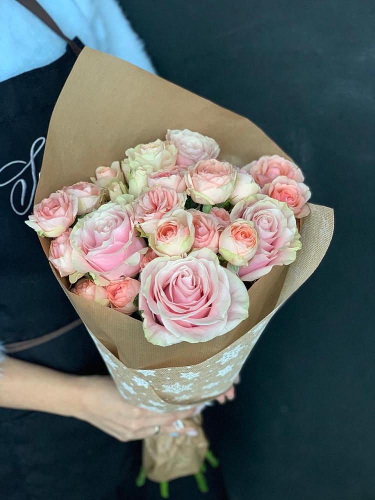 Букет цветов из: Хризантемы и Розы в Боковской