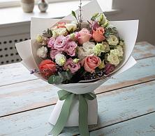 Букет цветов из:  Розы, Лизиантусы и Гвоздики в Боковской