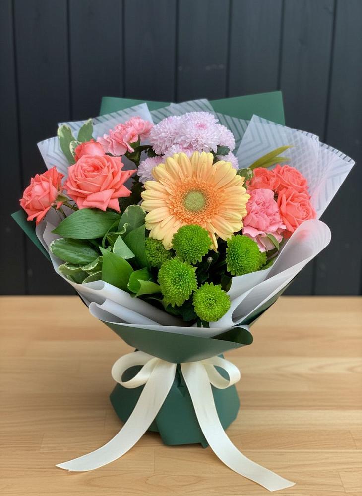 Букет цветов из: Гвоздики, Розы, Герберы и Хризантемы в Боковской